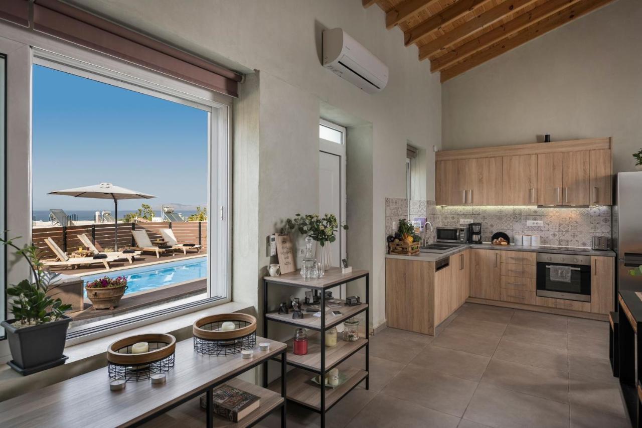 Villa Roxanne Galatás 外观 照片