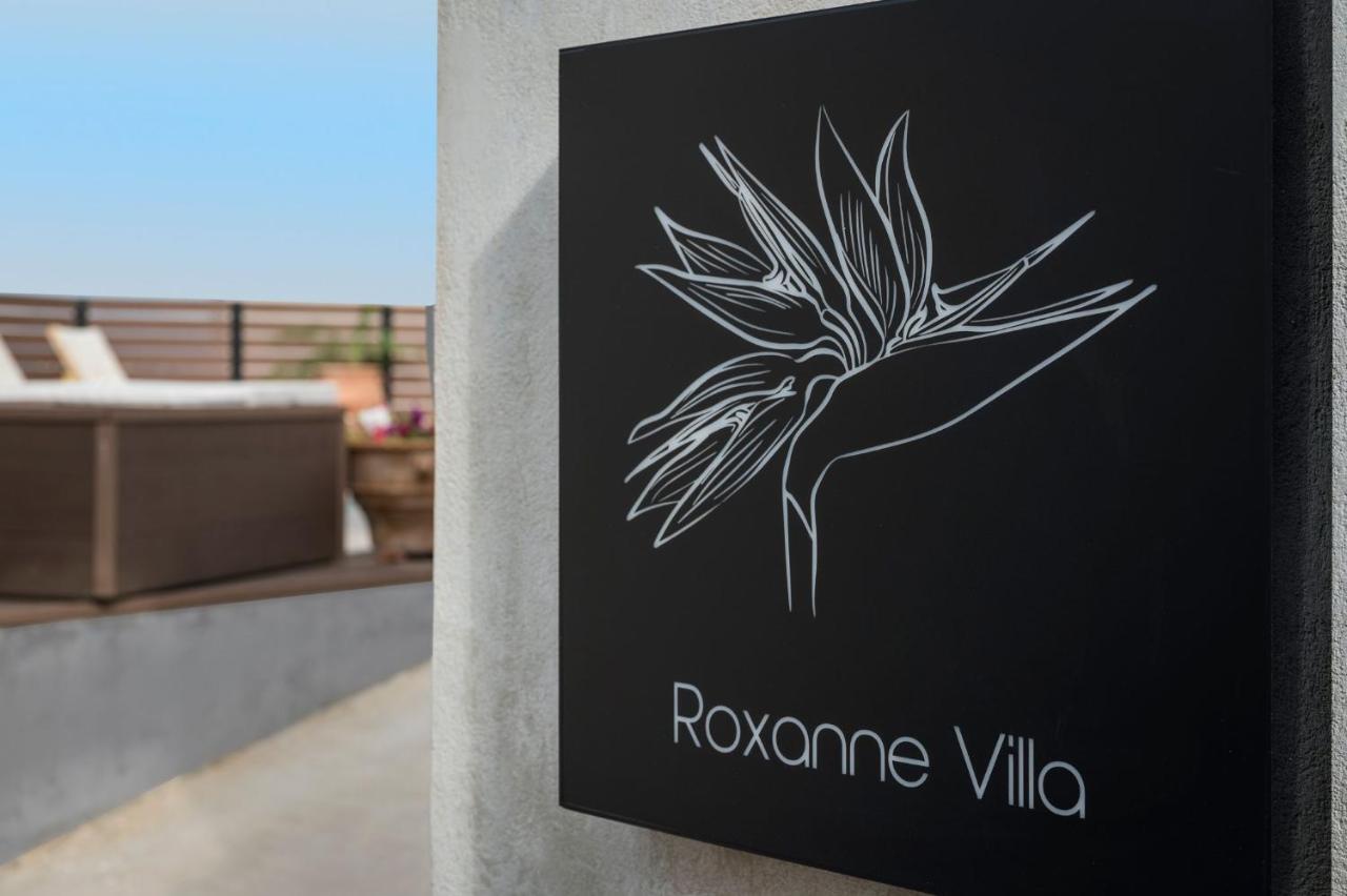 Villa Roxanne Galatás 外观 照片